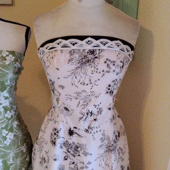 Teeze Me/ Studio Y Bundle of Strapless Cotton Dresses - Picture 4 of 16